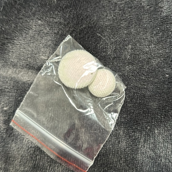 It Sparkles ✨ - Picture 9 of 9